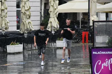 Meteorologinja najavila ki&scaron;u, grmljavinu i nestabilno vrijeme: 'Če&scaron;će pratite prognozu!'