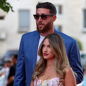 Mladenci o kojima je pričala cijela Hrvatska: NBA ko&scaron;arka&scaron; i supruga opet privlače pažnju