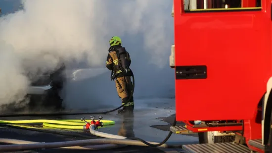 Vi&scaron;e od 50 vatrogasaca od sinoć u borbi s vatrenom stihijom na baranjskoj farmi