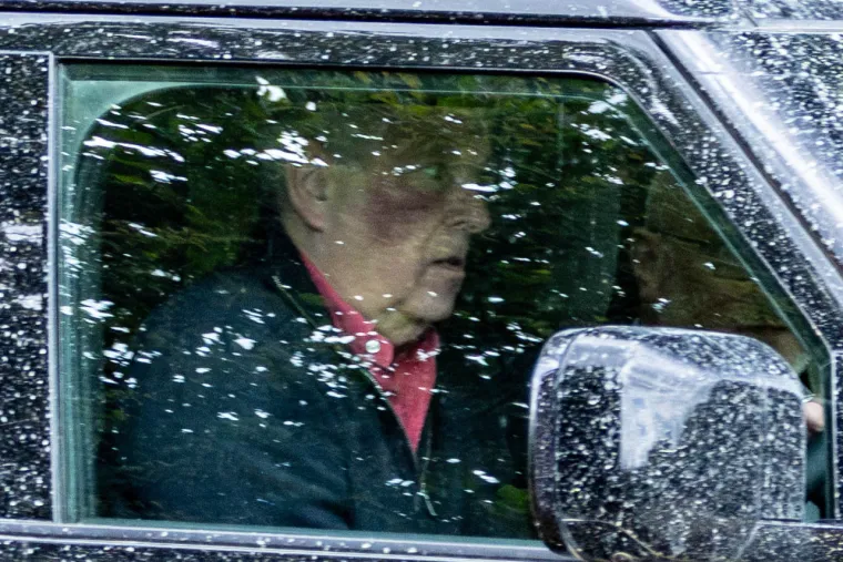 Princ Andrew fotografiran s ogromnom masnicom na licu, a svi se pitaju isto