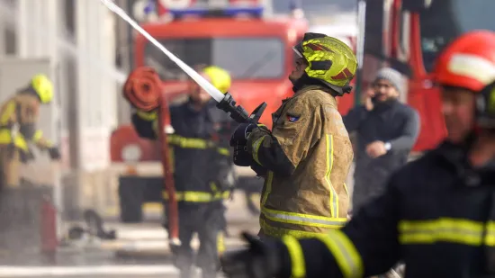 U požaru obiteljske kuće u Banjoj Luci poginulo dijete! Jo&scaron; troje ljudi zavr&scaron;ilo u bolnici