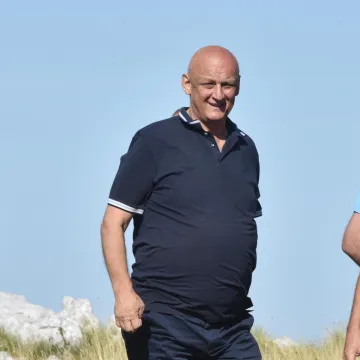 Ljubo Ćesić Rojs iza&scaron;ao iz bolnice: 'Bog je usli&scaron;io molitve fratara, sada sam bolje'