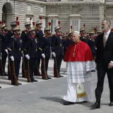 Papa Lav XIV. na letu dobio pitanje 'Real ili Barcelona' &ndash; njegov odgovor nasmijao putnike