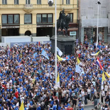 Prelijepi prizori iz Zagreba: Tisuće mladih ispunile ulice grada u velikom hodu
