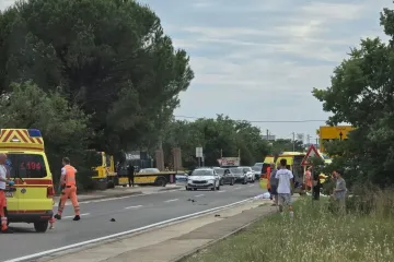 Policija potvrdila: Vozač motocikla pretjecao kolonu u Murvici, poginuli on i putnica