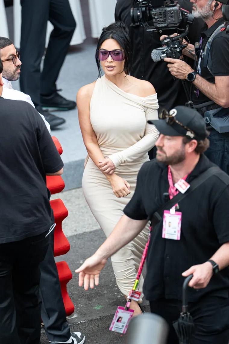 Fanovi Formule 1 napali Kim Kardashian zbog jednog poteza, Lewis Hamilton odmah priskočio u pomoć