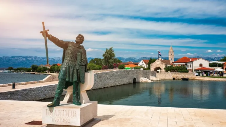Pro&scaron;etajte poljima soli: Najstariji hrvatski kraljevski grad na svega je 20 minuta od Zadra