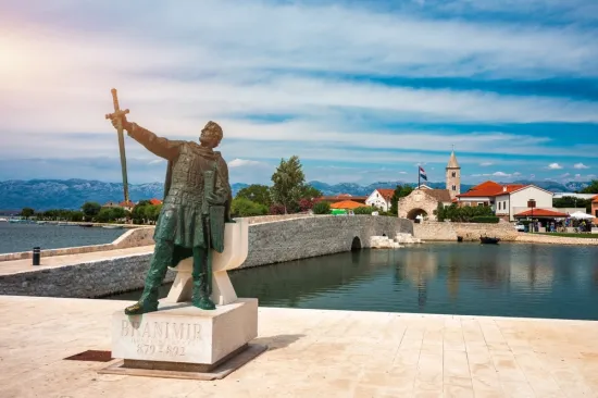 Pro&scaron;etajte poljima soli: Najstariji hrvatski kraljevski grad na svega je 20 minuta od Zadra