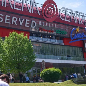 Iz zidova trgovine u Arena Centru čuo se plač, a sada je otkriveno tko se tamo skrivao: 'Izvlačimo i trećeg'