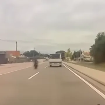 Objavljena snimka nastala trenutak prije stravičnog sudara u kojem je poginulo dvoje ljudi kod Zadra
