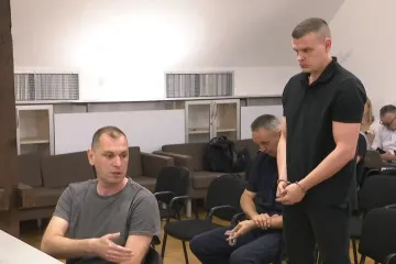Prvi su stigli u stan nakon ubojstva Mihaele, a iskazi im se razlikuju. Smažil je za obojicu imao pitanje