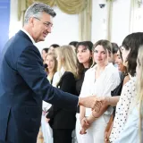 Plenković zamolio mlade Hrvate iz dijaspore: 'Sve nas je manje, vratite se'