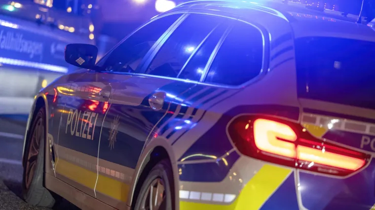 Nijemac prona&scaron;ao svoj ukradeni Mercedes na oglasniku, uhićena dva 'Hrvata'