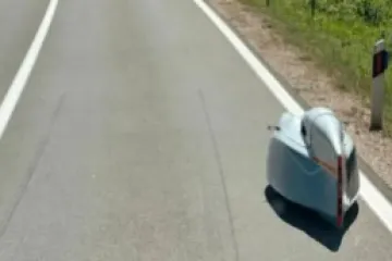 Hrvate zbunilo čudno vozilo na Krku, je li ovo neobični prijevoz budućnosti?