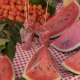 Prve lubenice stigle na tržnice, domaći proizvođači u velikom strahu: 'Ispod toga nemamo zarade'