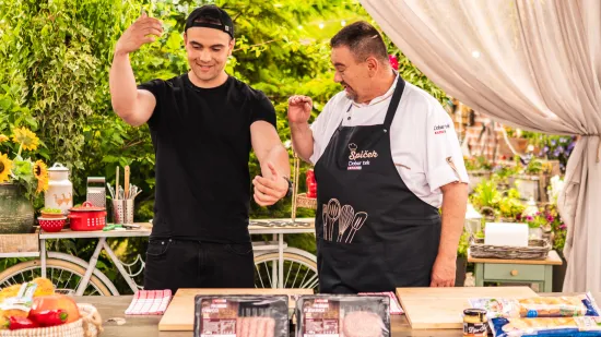 Influencer Pino Pingvino i chef Tomislav &Scaron;piček pokazali kako izgleda prava Balkan BBQ plata