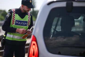 Vozio pijan, drogiran, bez prava na vožnju, a nije bio ni vezan: Evo koliku je kaznu 'zaradio'