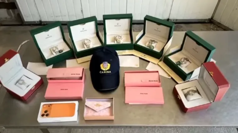 Otvorili joj prtljagu i prona&scaron;li ono &scaron;to nije prijavila carini: Ostala bez 'robe' i 1200 eura