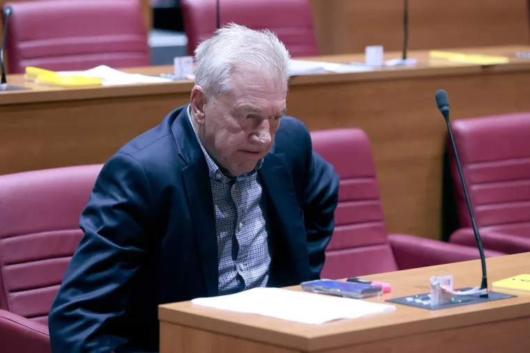 Peternel 'udario' na vodič za nastavnike: 'ZDS nije isto &scaron;to i Holokaust'