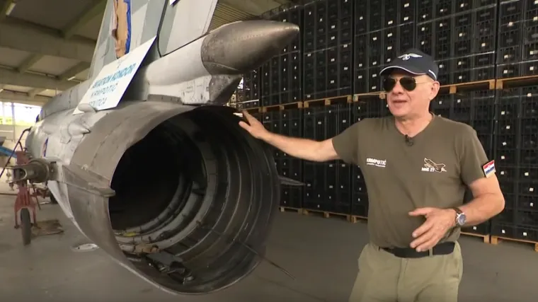 Željko restaurira MiG-21 i ne skriva sreću: 'Nepoderiv je, a osjećaj ba&scaron; dječački'