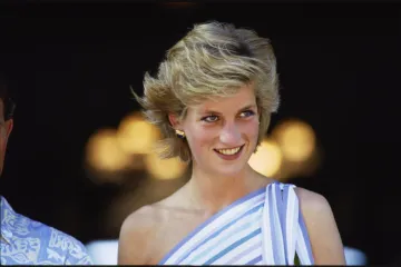 U javnost iza&scaron;le dosad neviđene fotografije i privatno pismo princeze Diane