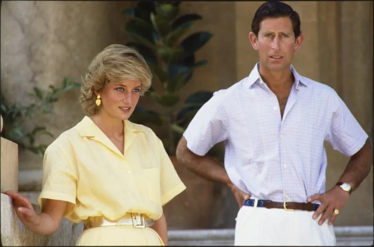U javnost iza&scaron;le dosad neviđene fotografije i privatno pismo princeze Diane