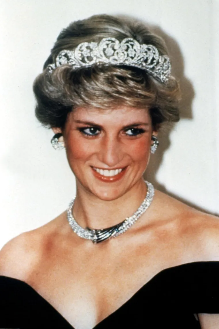 U javnost iza&scaron;le dosad neviđene fotografije i privatno pismo princeze Diane