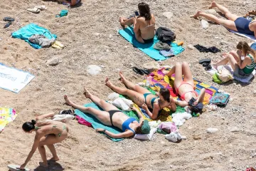 Uživajte u toplom vikendu jer stiže promjena: Meteorologinja najavila pljuskove