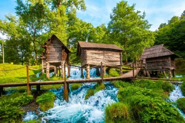 Bajkovito selo u BiH: Jedna od najpoznatijih turističkih atrakcija progla&scaron;ena je spomenikom