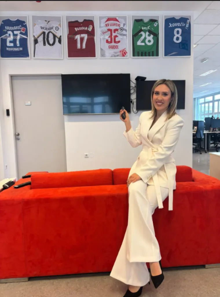 Molitva, reket na lančiću i beauty trikovi koje je naučila baka: Za&scaron;to RTL-ova zvijezda ne kupuje online?