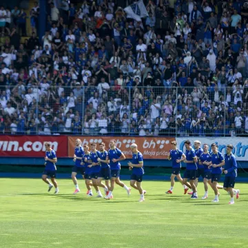 Susjedstvo na nogama! Torontom se &scaron;iri miris ljiljana