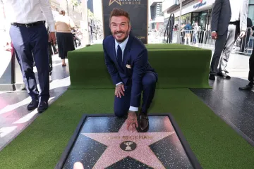 David Beckham dobio zvijezdu na holivudskoj Stazi slavnih: Pozirao u dru&scaron;tvu poznatog glumca