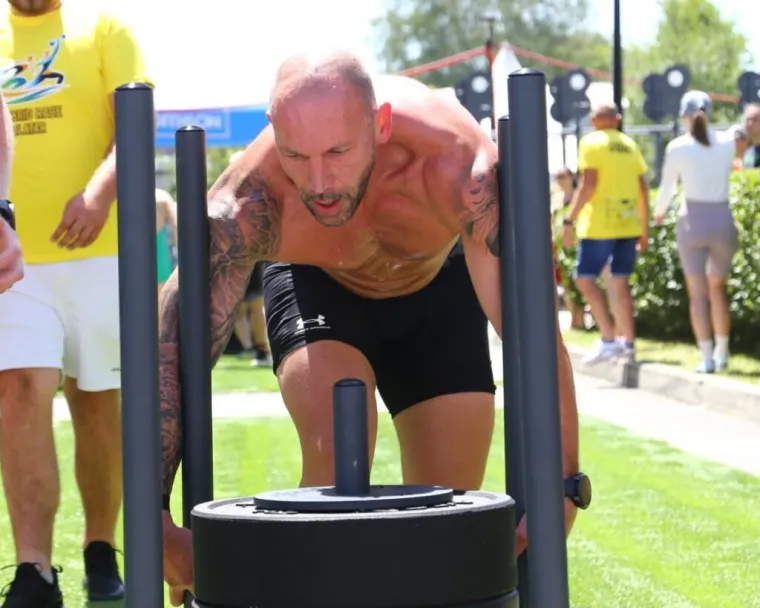 Ministar ili fitness influencer? Habijan odu&scaron;evio snagom na Hybrid Raceu u Zlataru, evo &scaron;to sve može