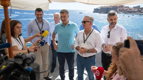 Plenković u Dubrovniku, kaže da je uzeo dan 'off': 'Do&scaron;ao sam sa sinom, da se odmorimo od velikog tempa'