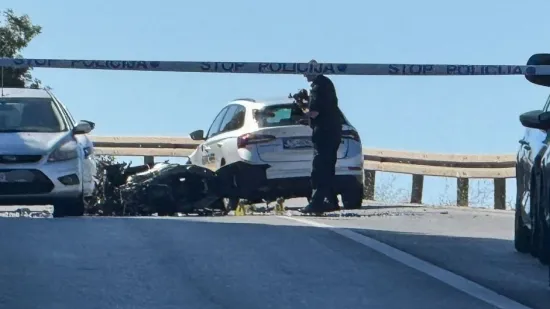 Tragedija na magistrali: Sudar tri auta i motocikla, jedna osoba je preminula