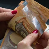Žena iz Novalje ostala bez 25.000 eura: Javila se na oglas i napravila kobnu gre&scaron;ku