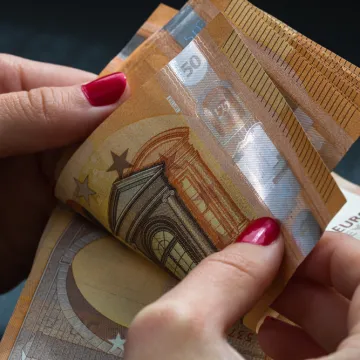 Žena iz Novalje ostala bez 25.000 eura: Javila se na oglas i napravila kobnu gre&scaron;ku