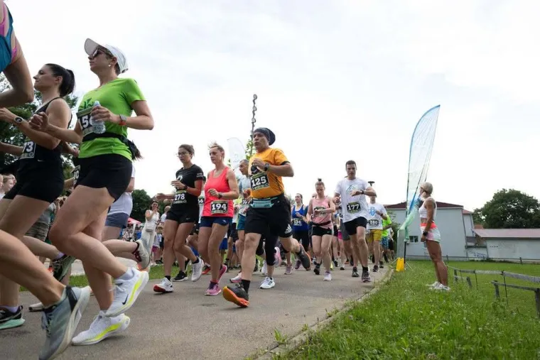 Grin Fest 2026. donosi sedam dana glazbe, sporta, gastronomije i zabave uz Mrežnicu