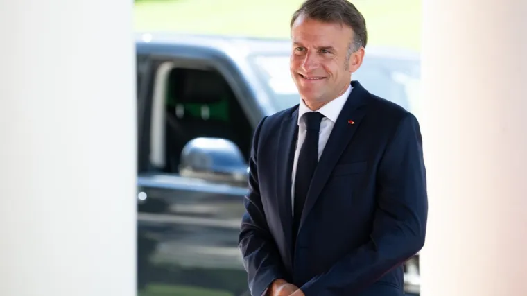 Macron &scaron;alje moćan nosač zrakoplova? 'Učinit ćemo sve da ne bude naknada za prolaz'