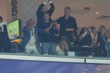 Otkazao koncert zbog bolesti pa pravac na utakmicu: Rod Stewart vatreno navijao s tribina