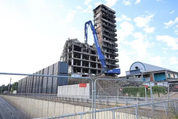 Pogledajte &scaron;to je ostalo od nekada&scaron;njeg simbola Zagreba: Ogromni stroj ga je gotovo uni&scaron;tio