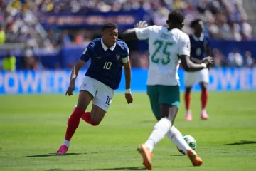 Drama u fini&scaron;u! Mbapp&eacute; bombom s 30 metara presudio Senegalu i zaključio sjajnu utakmicu