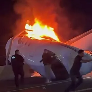 Avion se sru&scaron;io na cestu, heroji spa&scaron;avali zarobljene putnike: 'Izgledalo je kao na filmu'