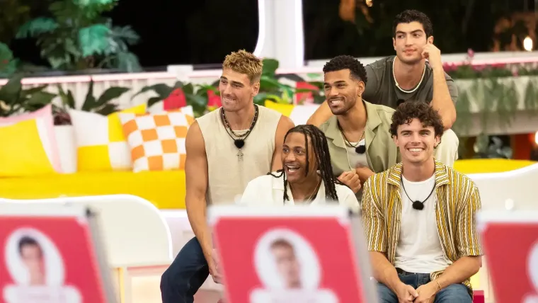 Dva lica Fidžija: Dok se u 'Survivoru' bore za život, pored njih odjekuju zabave 'Love Islanda'