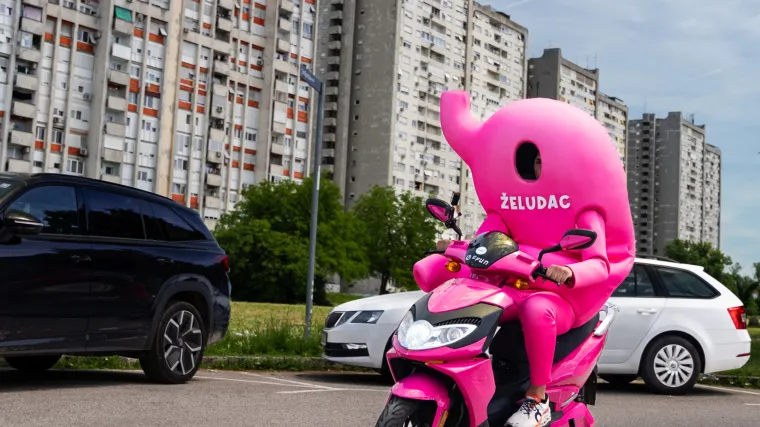 Najveći fanovi junk fooda ovoga su puta dobili bonus dostavu