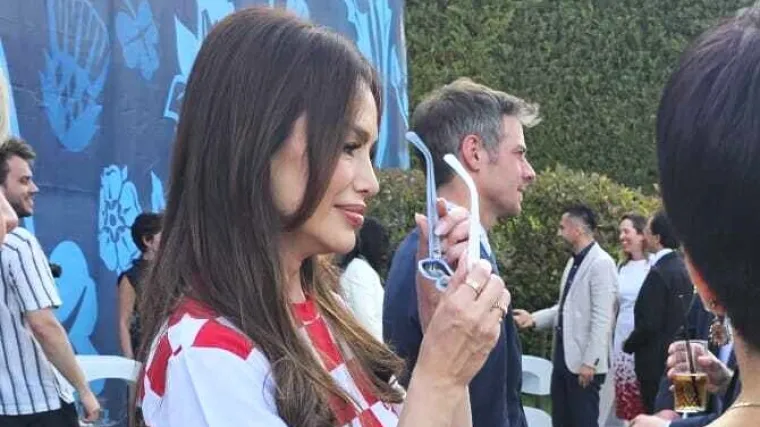 Prekrasnu Severinu 'uhvatila' kamera na slavlju rođendana kralja Charlesa u Zagrebu