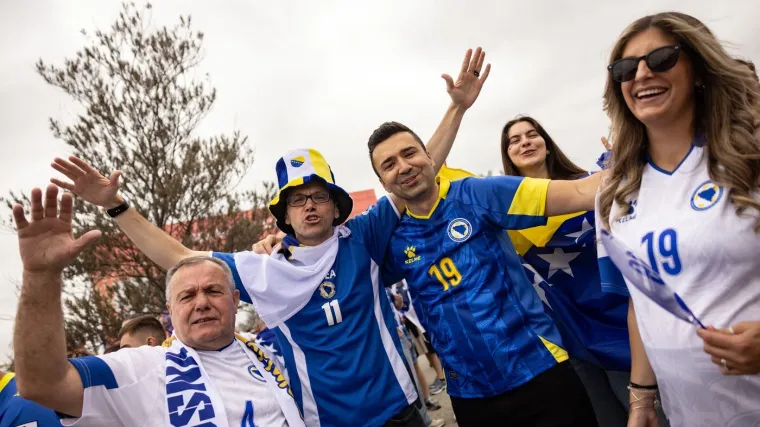 Los Angeles u plavo-žuto-bijelom! Navijači BiH napravili spektakl pred duel sa &Scaron;vicarskom