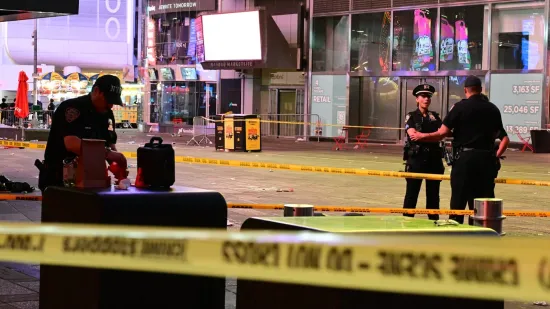 Drama na Times Squareu! Nakon masovne tučnjave odjeknuli pucnjevi, ljudi bježali da se spase