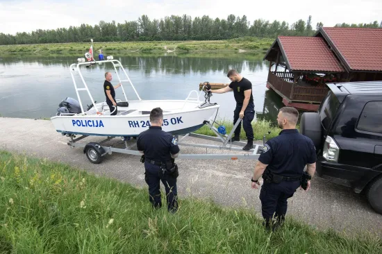 Opsežna akcija kod Selnice Podravske: Treći dan potrage za nestalim dječakom (8) u Dravi