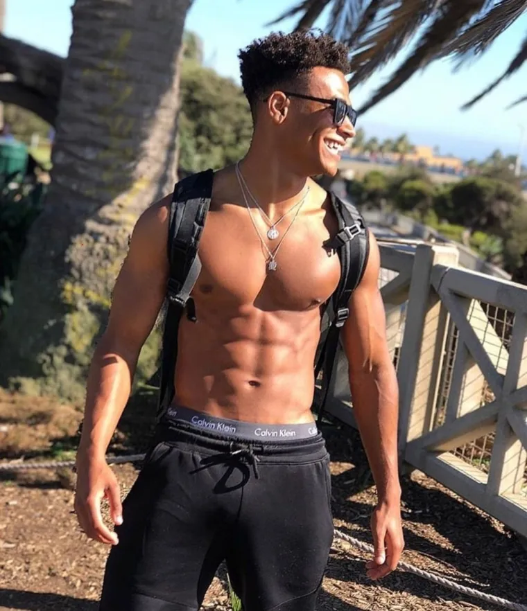 Brat engleskog reprezentativca bio je u 'Love Islandu', a danas je neprepoznatljiv